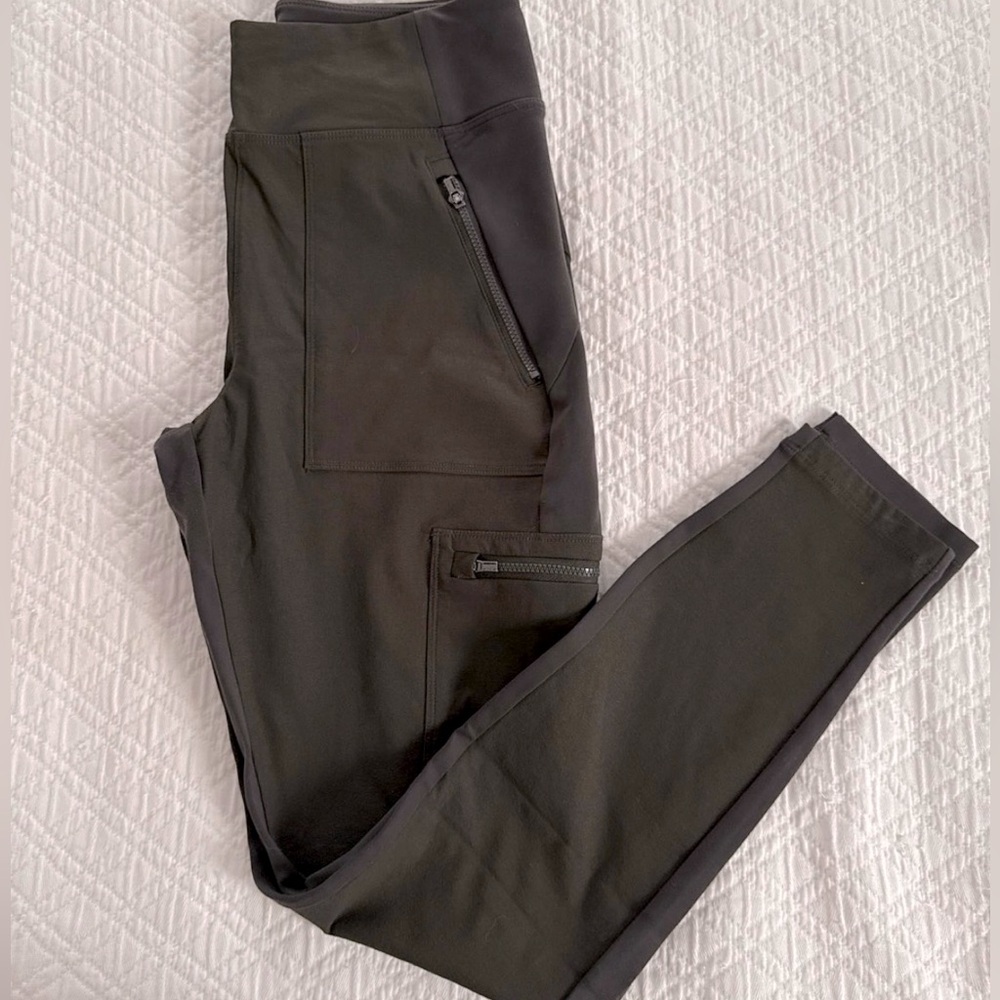 Athleta Headlands Hybrid Cargo II tights